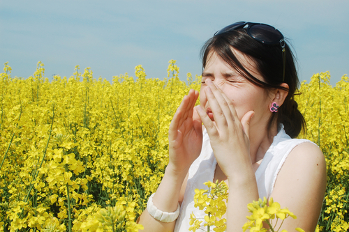 Woman Suffering from Allergies and Dry Eyes in Nashville